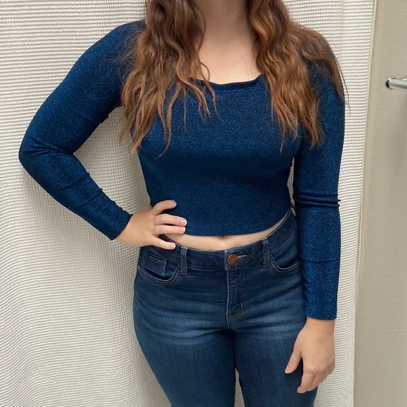 SHEIN women’s off shoulder cropped glitter long-sleeve. Size medium/US 6. - Picture 4 of 12